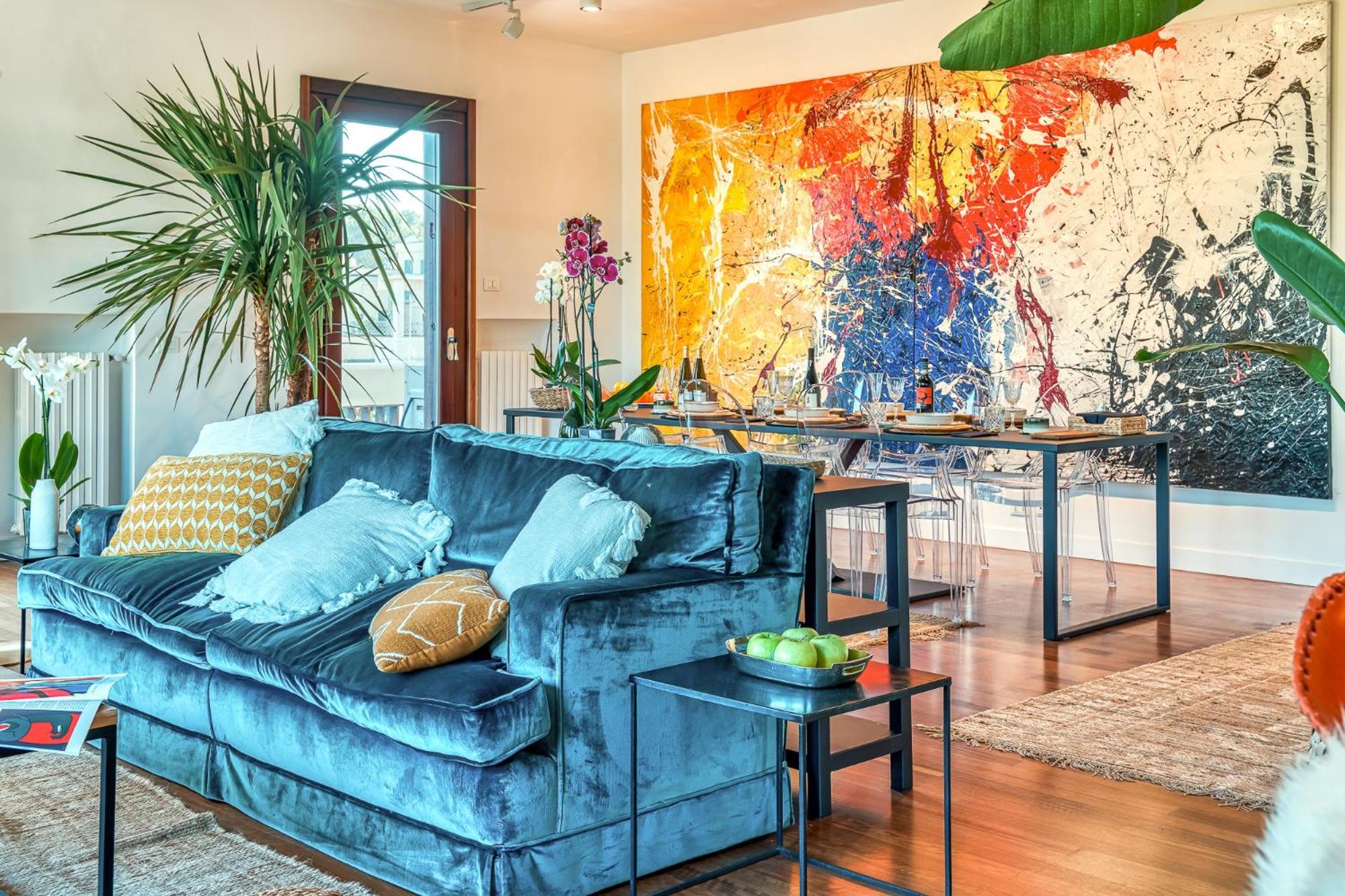 Apartment Skylife Art Gallery Loft - Riverfront Art Sanctuary *