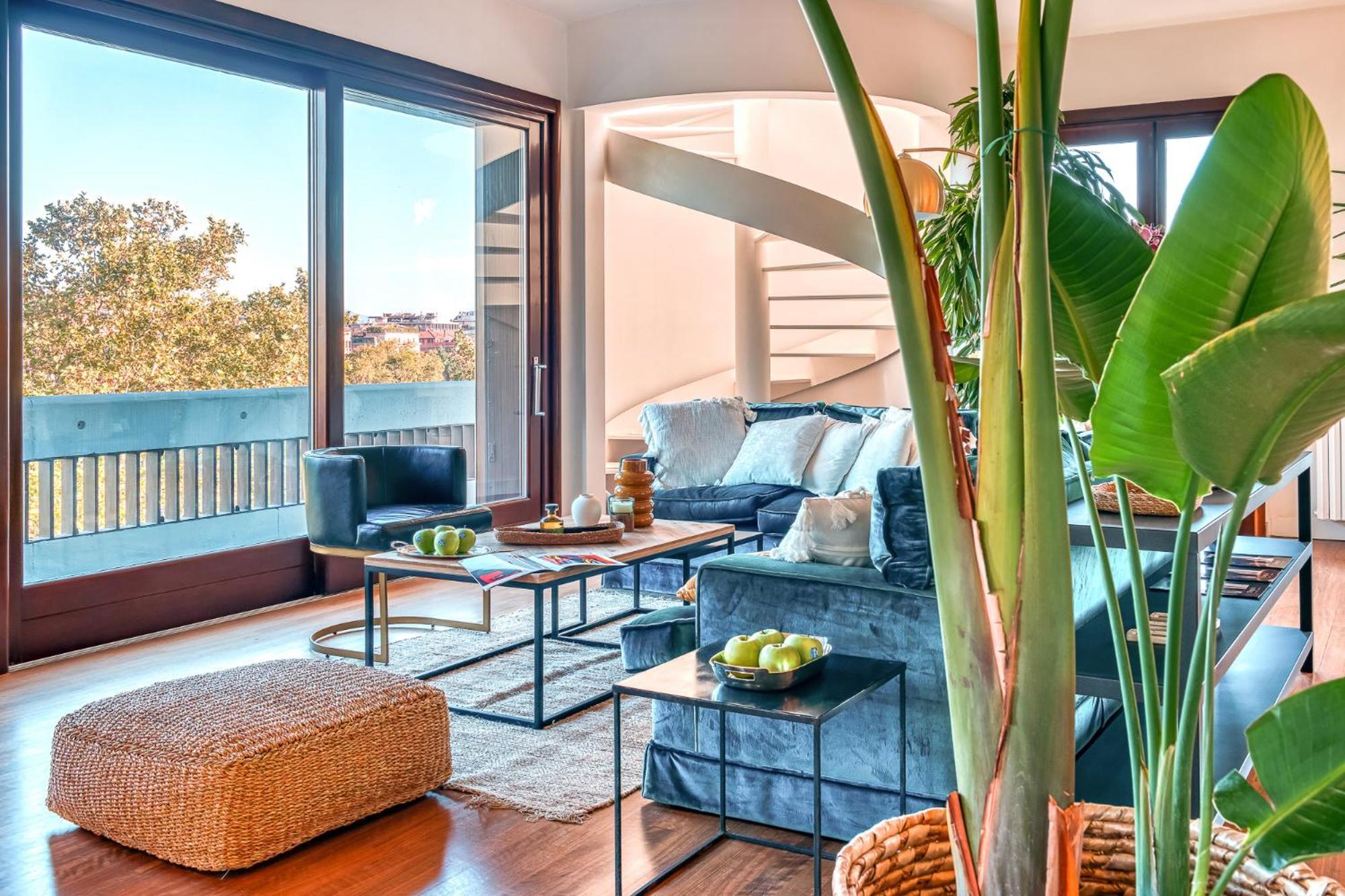 Apartment Skylife Art Gallery Loft - Riverfront Art Sanctuary
