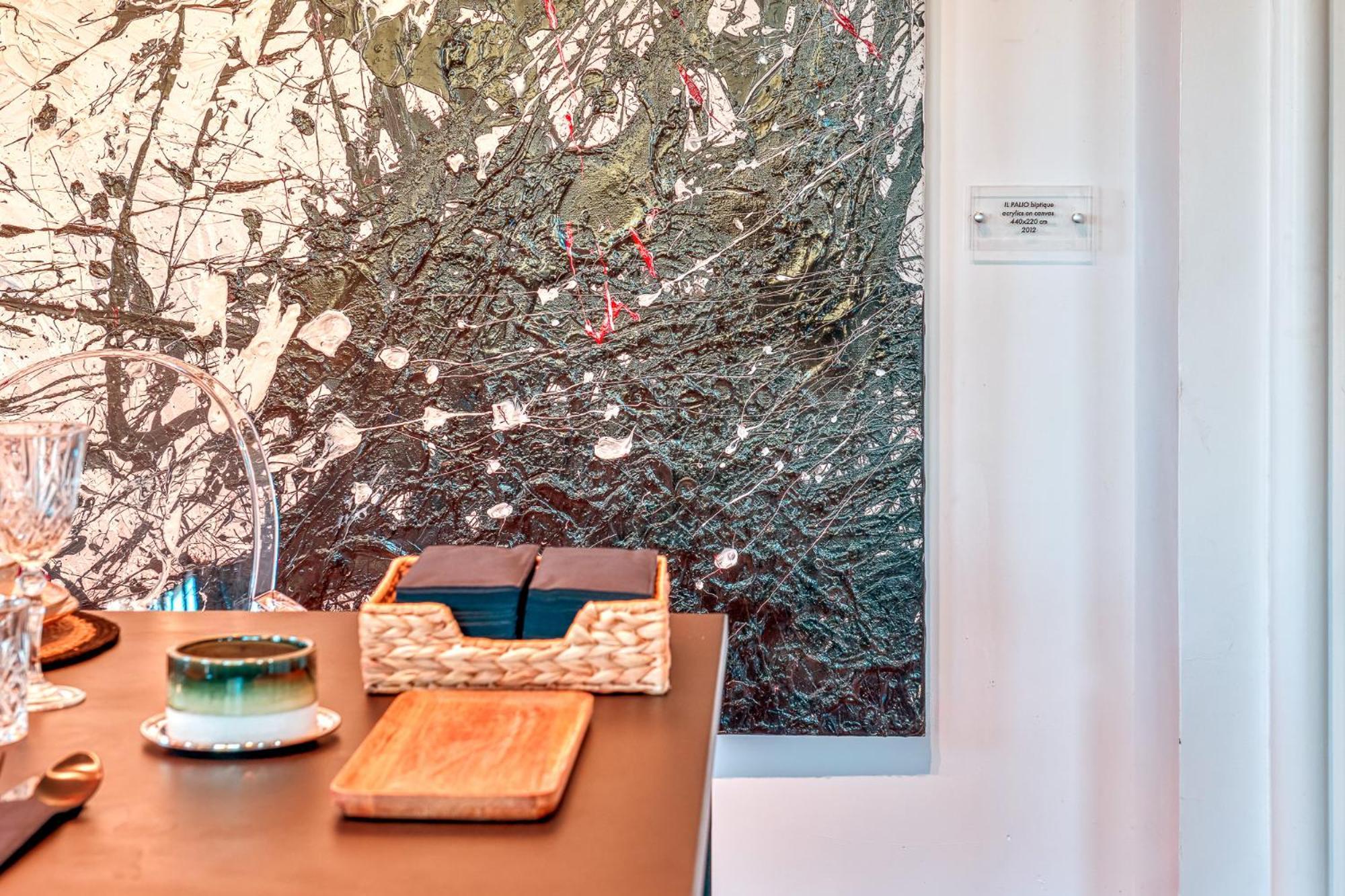 Apartment Skylife Art Gallery Loft - Riverfront Art Sanctuary