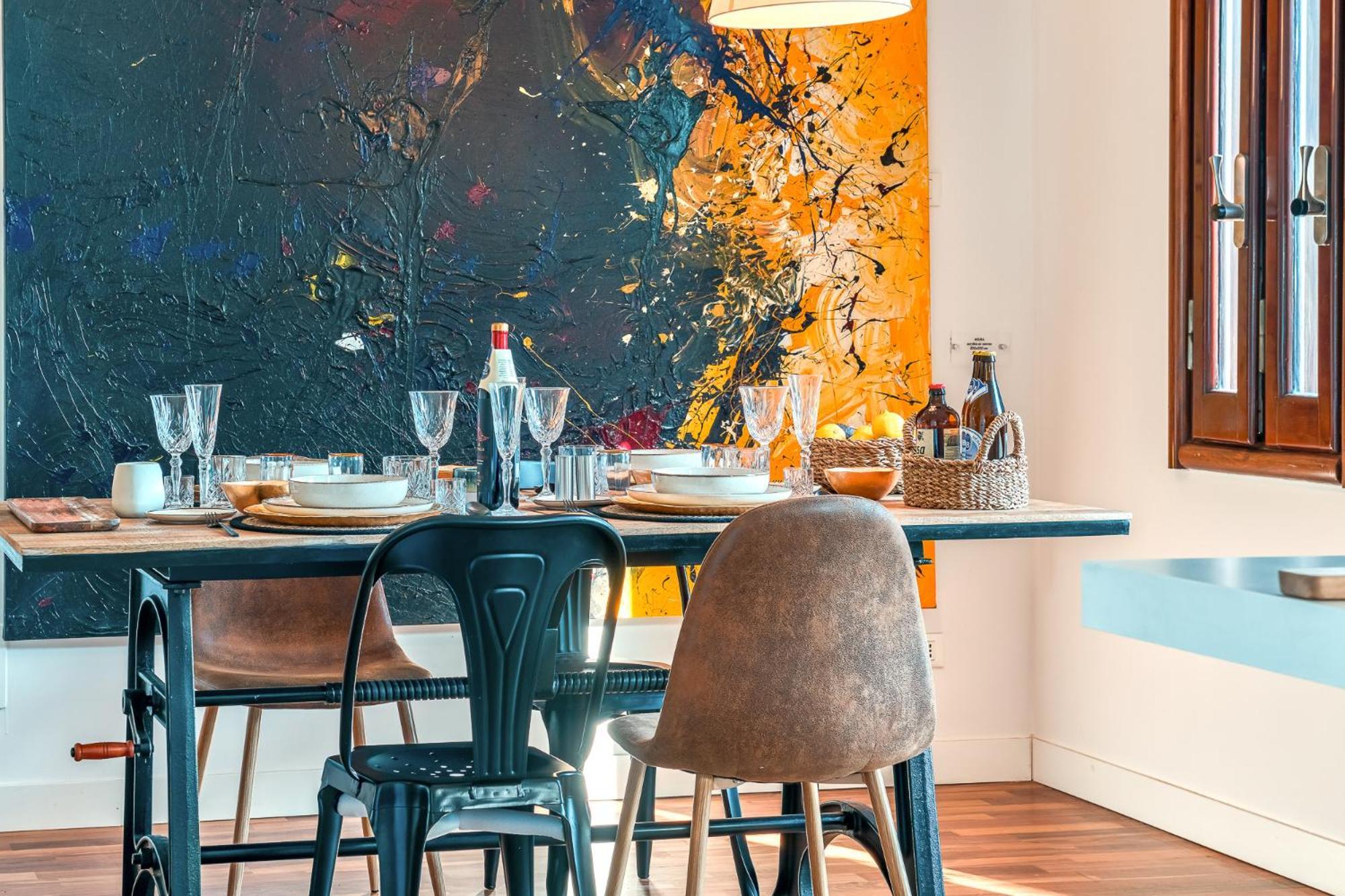 Skylife Art Gallery Loft - Riverfront Art Sanctuary Apartment *