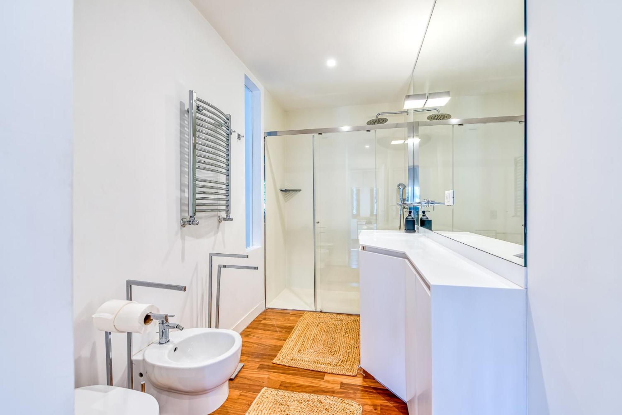 Apartment Skylife Art Gallery Loft - Riverfront Art Sanctuary Rome
