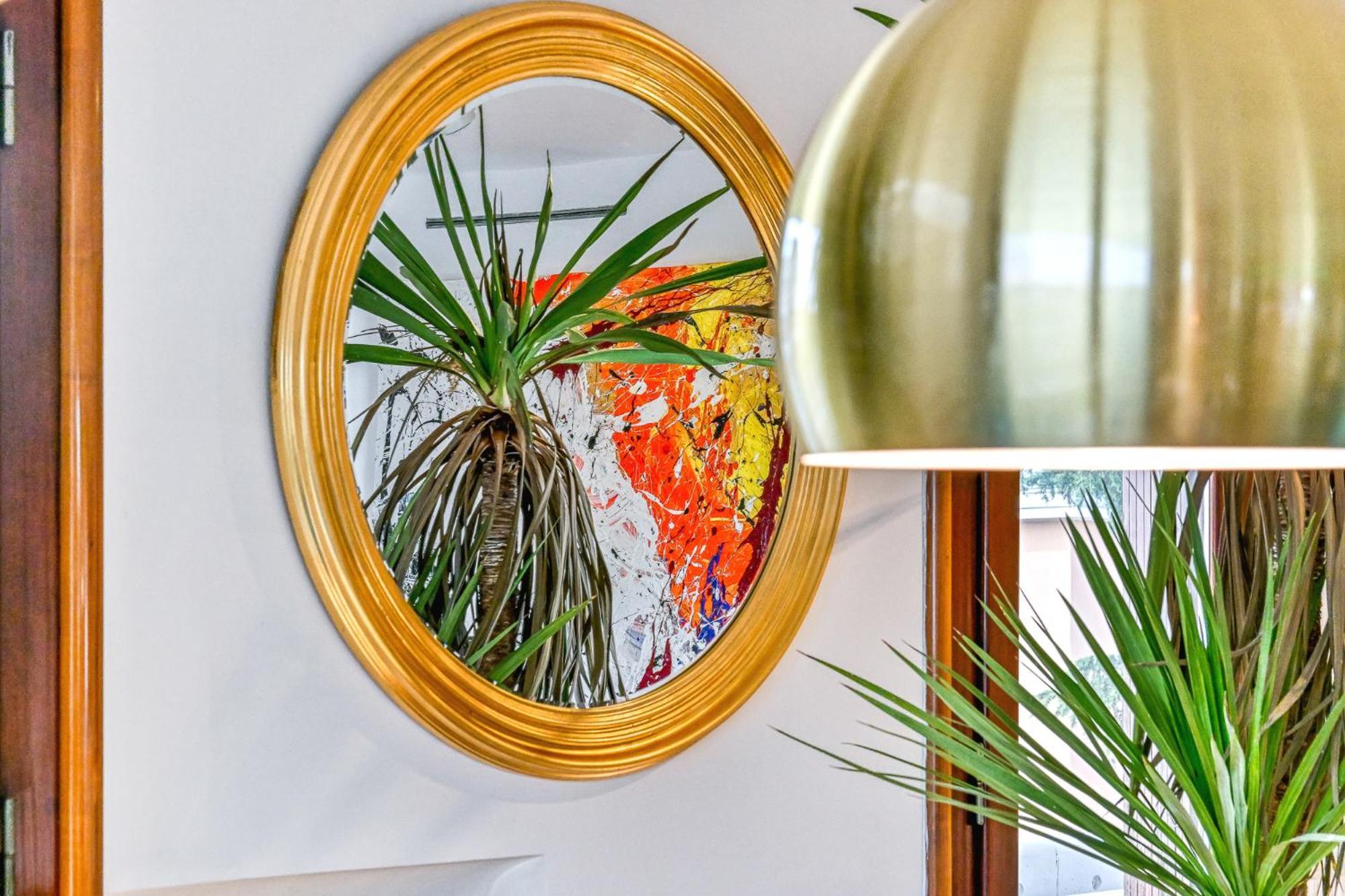 Apartment Skylife Art Gallery Loft - Riverfront Art Sanctuary Rome